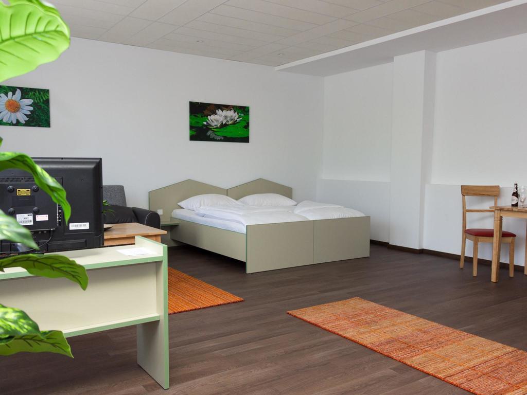 ווינר נוישטאדט Winrooms "Hotel&Appartement" מראה חיצוני תמונה
