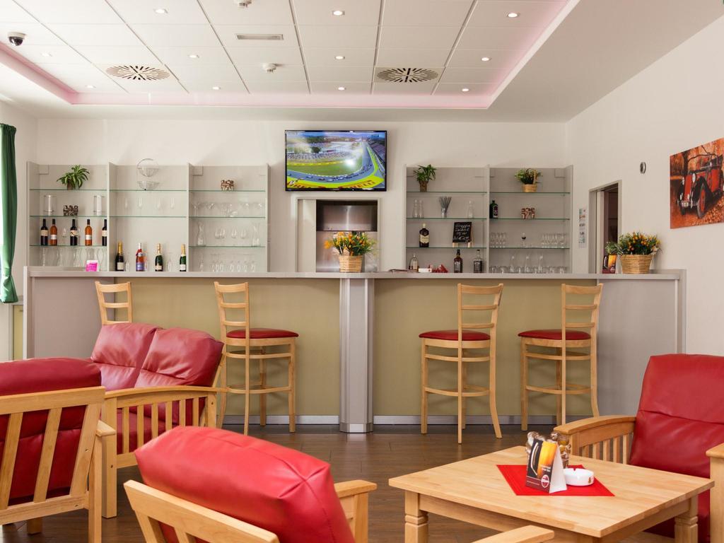 ווינר נוישטאדט Winrooms "Hotel&Appartement" מראה חיצוני תמונה