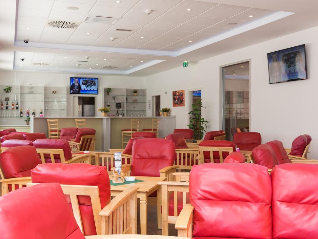 ווינר נוישטאדט Winrooms "Hotel&Appartement" מראה חיצוני תמונה