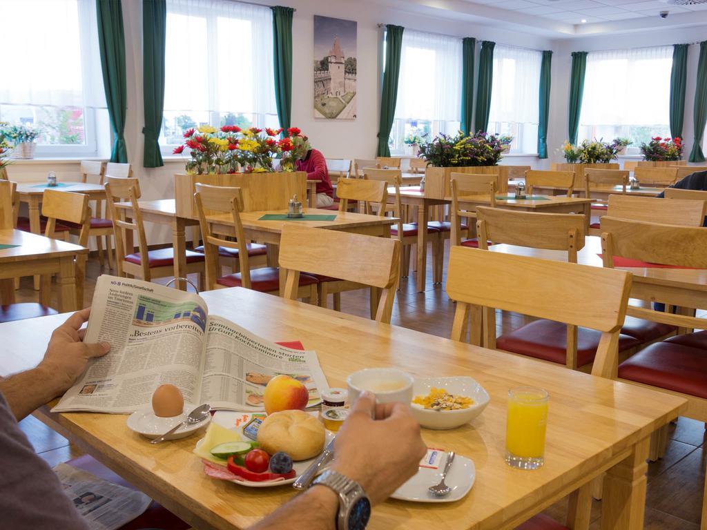 ווינר נוישטאדט Winrooms "Hotel&Appartement" מראה חיצוני תמונה